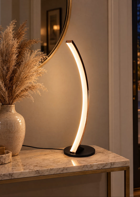 Arco LED Masa Lambası · Rose Gold – mekan görünümü