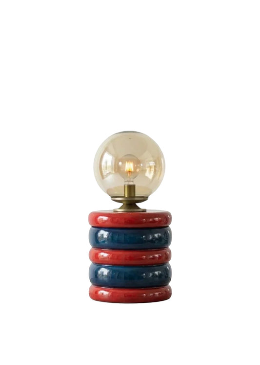 Mystic Shine Design Lumos Red & Navy kırmızı lacivert seramik masa lambası, beyaz fon