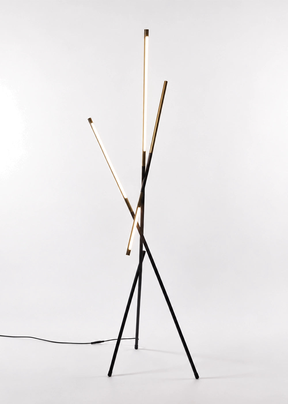 Linea Trio LED Lambader – görsel 3